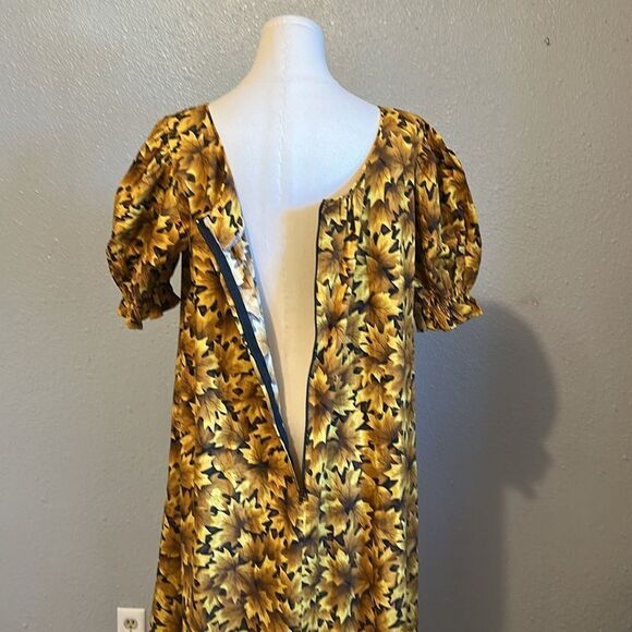 Vintage T&L muumuu Factory Hawaiian Floral Yellow Dress with Lace Trim size XL - Picture 8 of 12